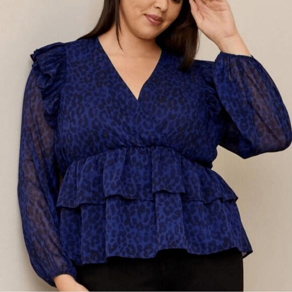 NWT Torrid Womens Chiffon Ruffled Surplice Crop Blouse Top 3X Blue Leopard Print - Picture 1 of 7